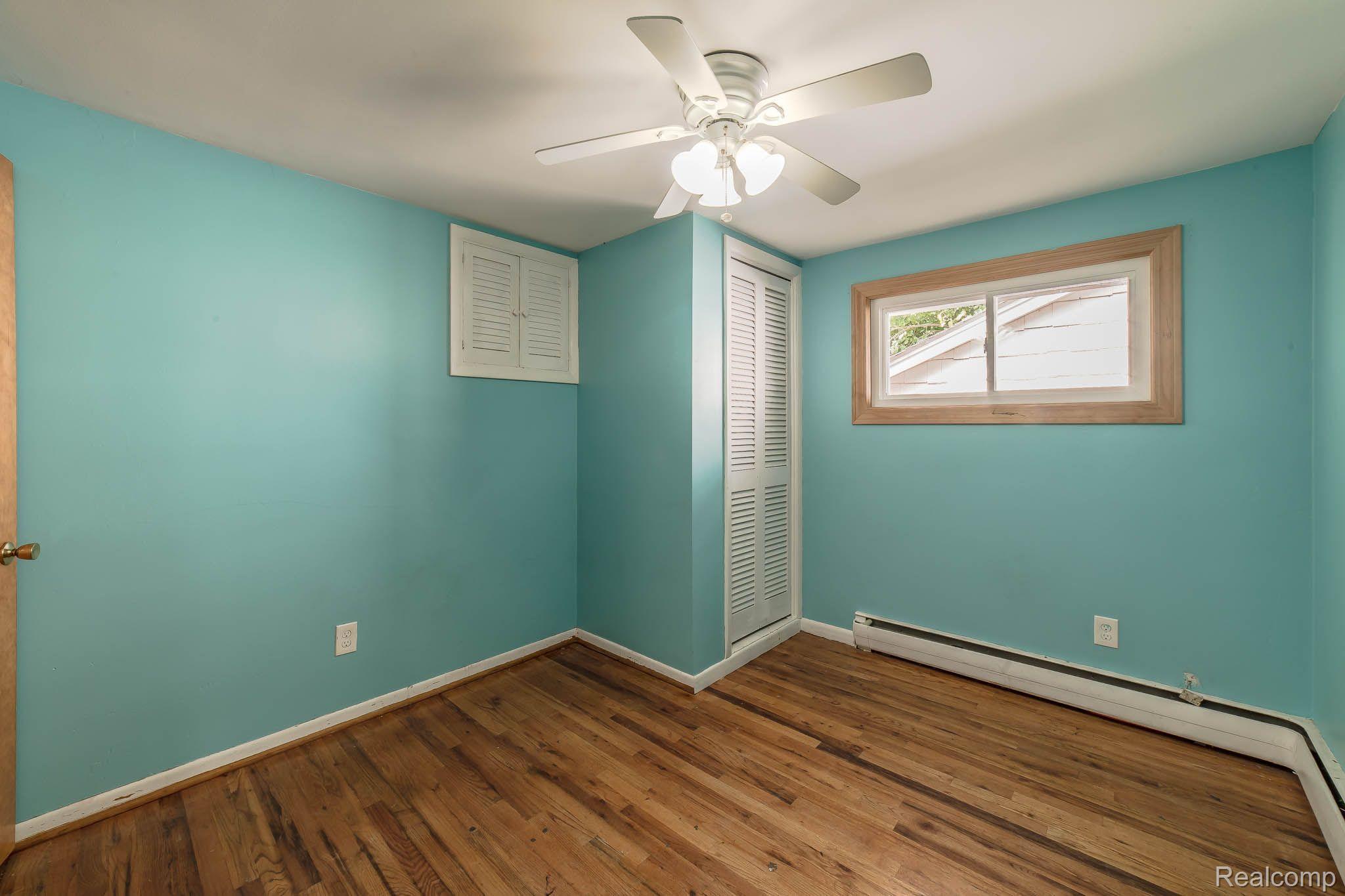 8317 Russell Street Utica, MI 48317 - Photo 24 of 40 Gallery Image 24
