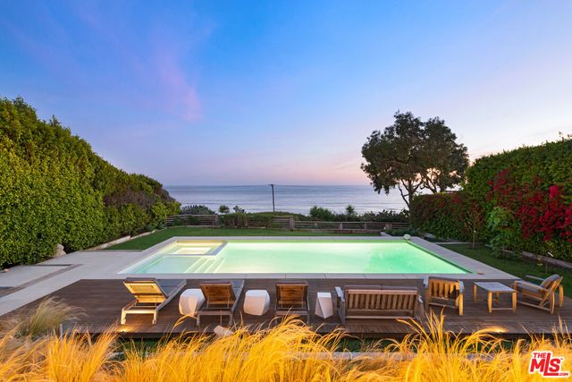 $12,700,000 | 6453 Guernsey Avenue, Malibu, CA 90265