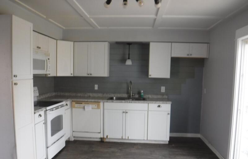 206 Clark Street Decatur, MI 49045 - Photo 8 of 17 DSCF0034