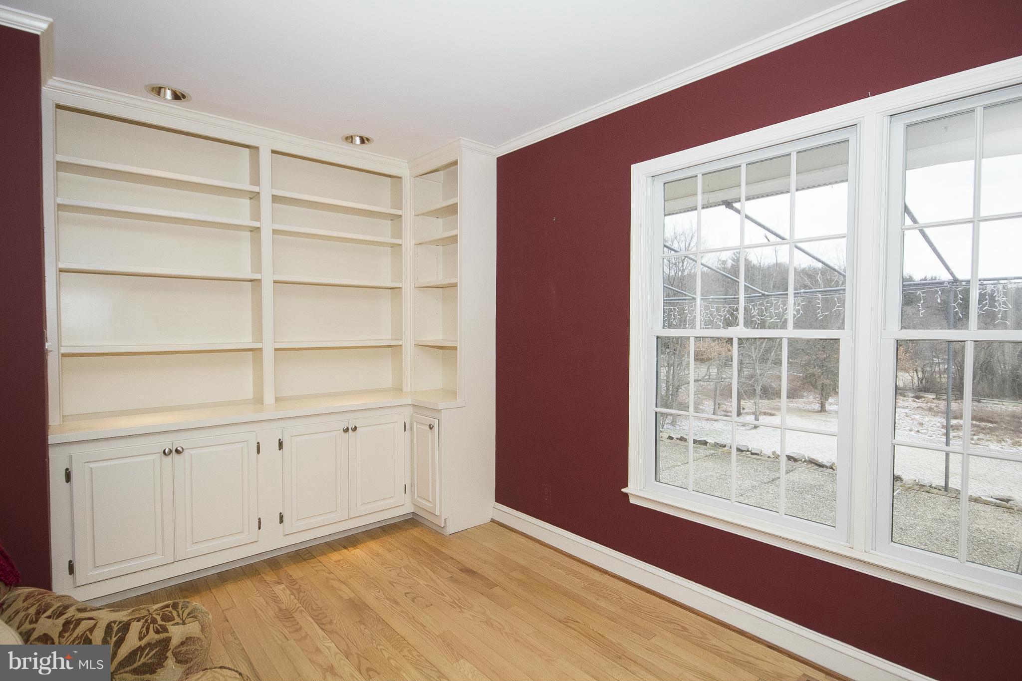 2132 Corbett Road Monkton, MD 21111 - Photo 13 of 30 Library with built ins and scenic views