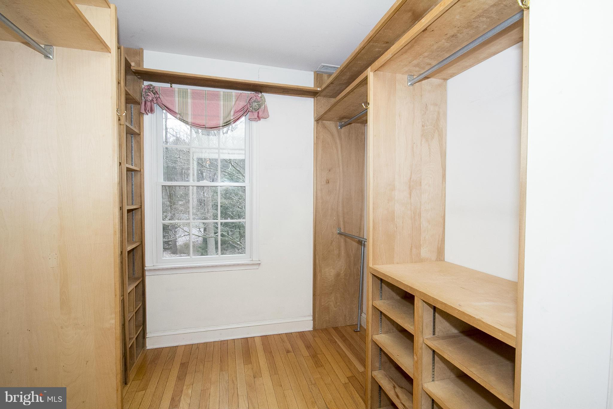 2132 Corbett Road Monkton, MD 21111 - Photo 24 of 30 Master bedroom walk in closet