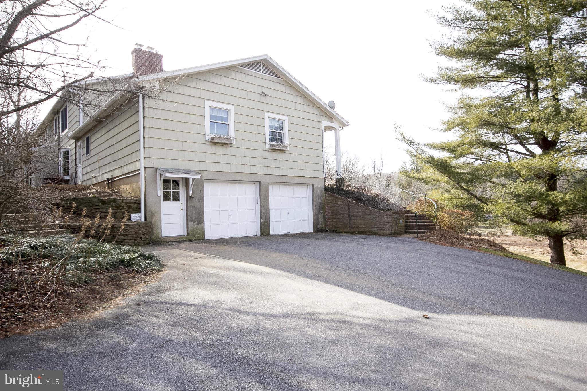 2132 Corbett Road Monkton, MD 21111 - Photo 29 of 30 2 car garage with add'l storage space