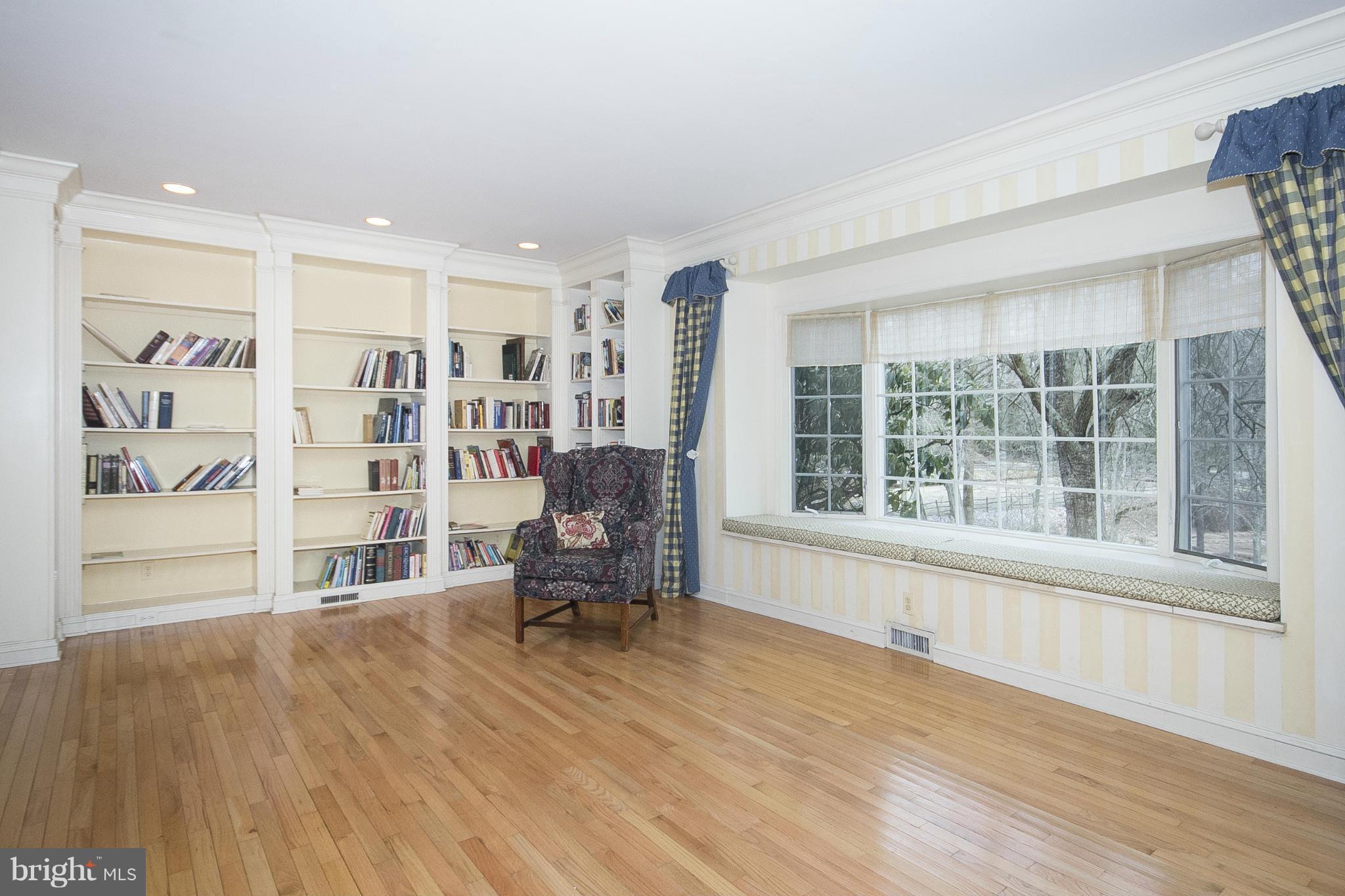 2132 Corbett Road Monkton, MD 21111 - Photo 7 of 30 Living room with window seat and scenic views
