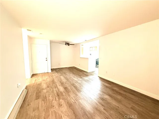 $291,500 | 16377 Lakeshore Drive, Unit 2D, Lake Elsinore, CA 92530