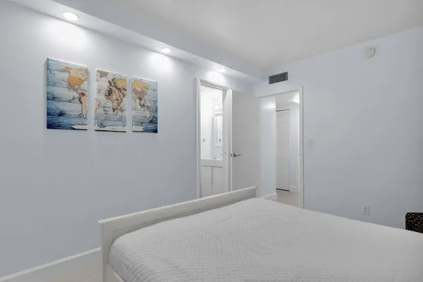 $439,000 | 88500 Overseas Highway, Unit 301, Islamorada, FL 33036