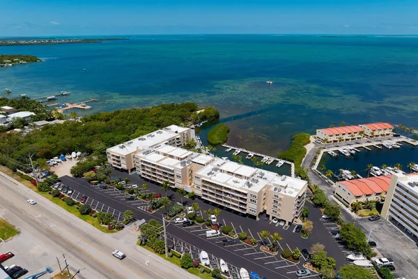 $439,000 | 88500 Overseas Highway, Unit 301, Islamorada, FL 33036