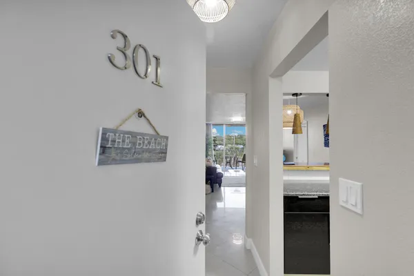 $439,000 | 88500 Overseas Highway, Unit 301, Islamorada, FL 33036