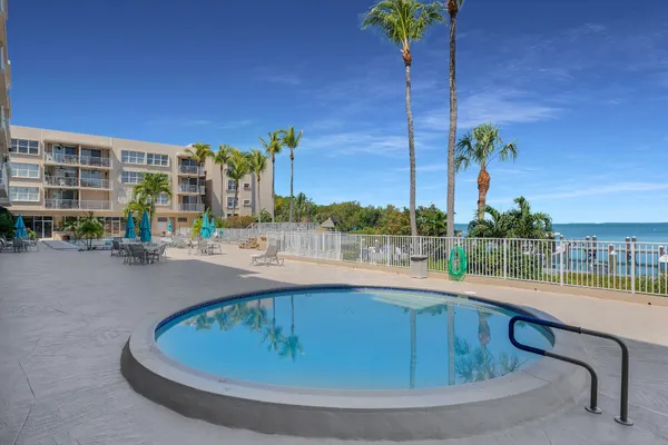 $439,000 | 88500 Overseas Highway, Unit 301, Islamorada, FL 33036