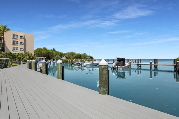 $439,000 | 88500 Overseas Highway, Unit 301, Islamorada, FL 33036