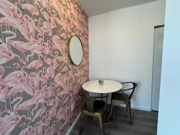 $1,950 | 810 7th Street, Unit 207, Miami Beach, FL 33139