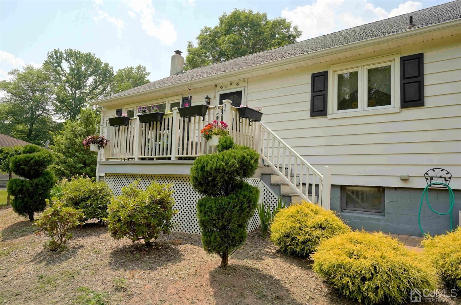 129 Fresh Ponds Road Monroe Township, NJ 08831 - Photo 12 of 65 Gallery Image 12