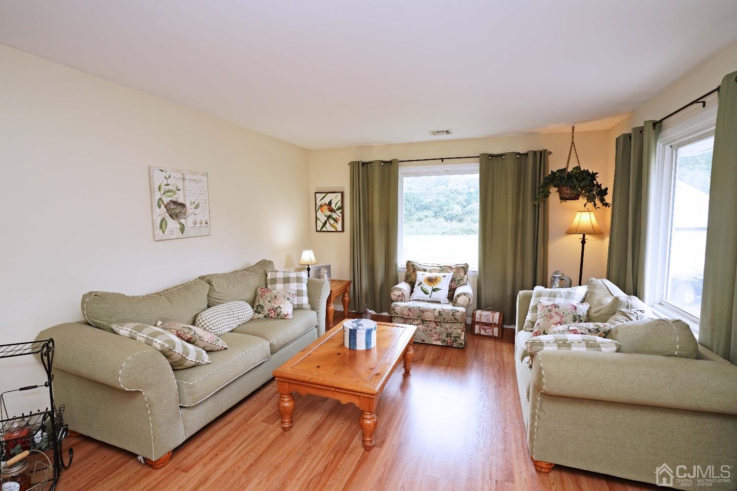 129 Fresh Ponds Road Monroe Township, NJ 08831 - Photo 17 of 65 Gallery Image 17