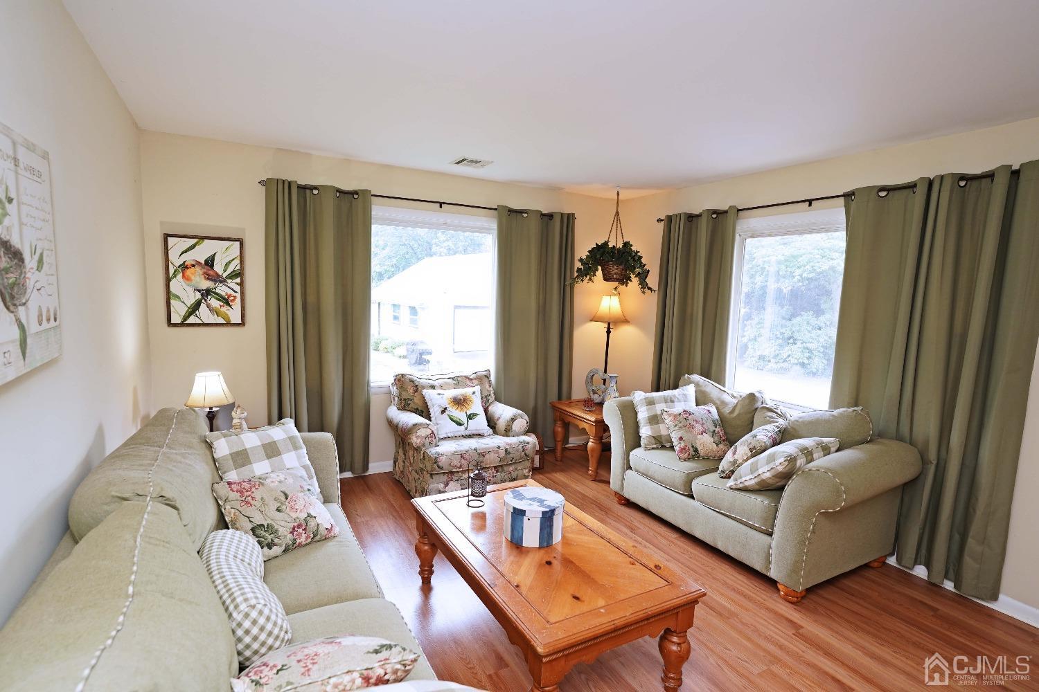 129 Fresh Ponds Road Monroe Township, NJ 08831 - Photo 18 of 65 Gallery Image 18