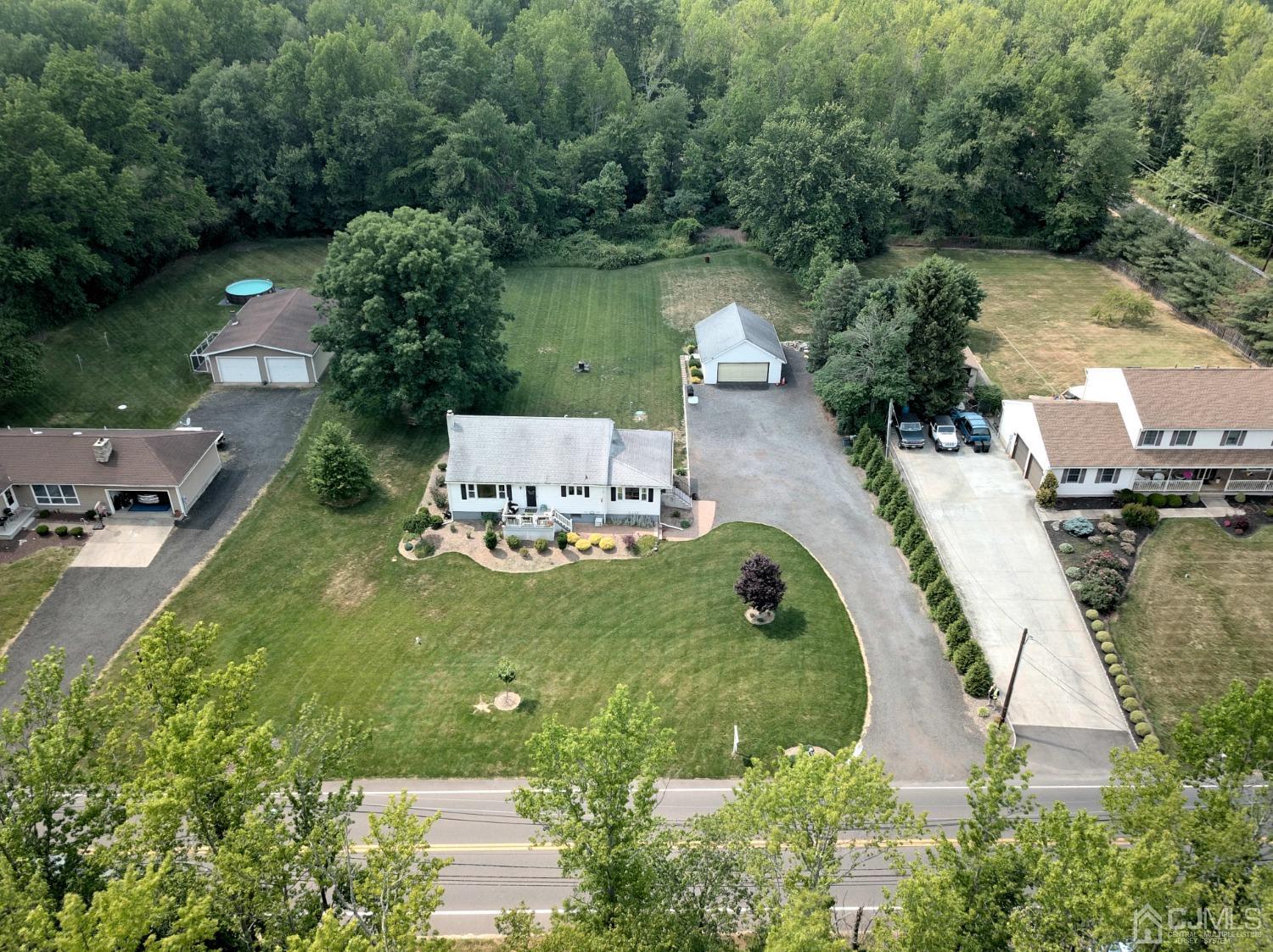 129 Fresh Ponds Road Monroe Township, NJ 08831 - Photo 8 of 65 Gallery Image 8