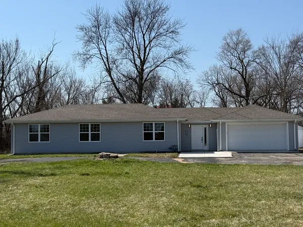 $479,000 | 8418 Meadowbrook Drive, Burr Ridge, IL 60527