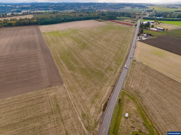 $2,100,000 | 37486 Highway 213, Mount Angel, OR 97362