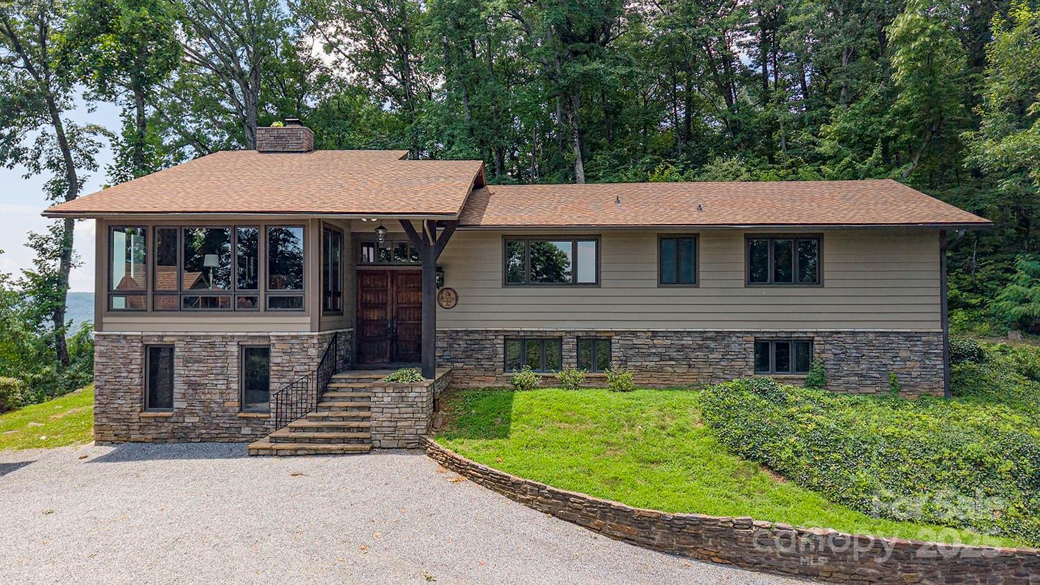 2045 Hogback Mountain Road Tryon, NC 28782 - Photo 3 of 37