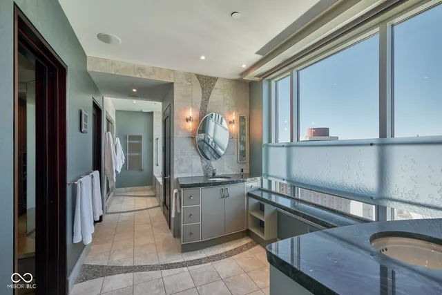 $4,300,000 | 1 North Illinois Street, Unit 2101, Indianapolis, IN 46204