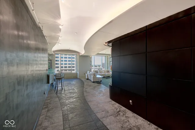 $4,300,000 | 1 North Illinois Street, Unit 2101, Indianapolis, IN 46204
