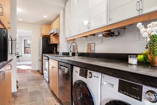 $525,000 | 15 Concord Square, Unit A, Boston, MA 02118