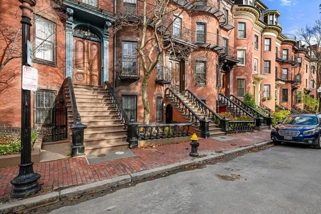 $525,000 | 15 Concord Square, Unit A, Boston, MA 02118