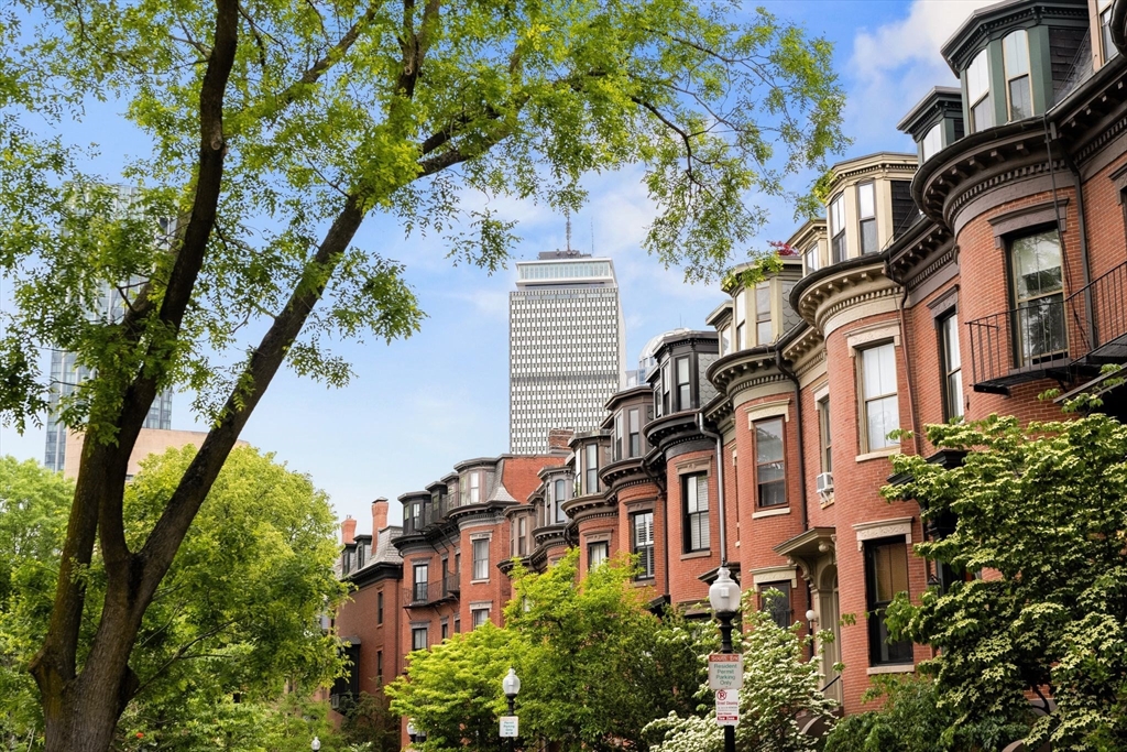 15 Concord Square, Unit A Boston, MA 02118 - Photo 18 of 22