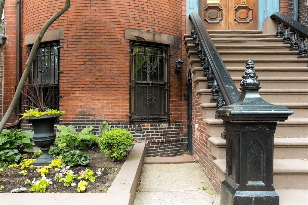 15 Concord Square, Unit A Boston, MA 02118 - Photo 21 of 22