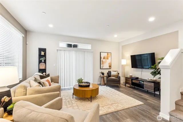 $809,995 | 16111 36th Avenue West, Unit G1, Lynnwood, WA 98087