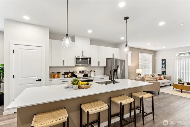 $809,995 | 16111 36th Avenue West, Unit G1, Lynnwood, WA 98087