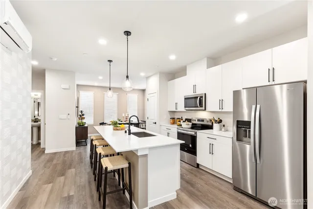 $809,995 | 16111 36th Avenue West, Unit G1, Lynnwood, WA 98087