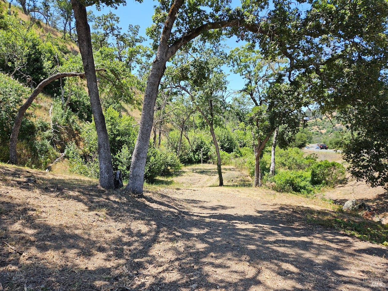 3550 Porter Creek Road Santa Rosa, CA 95404 - Photo 15 of 15 The well is located adjacent to the entry