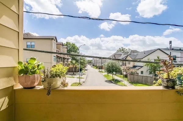 $3,500 | 1703 Patterson Street, Unit B, Houston, TX 77007