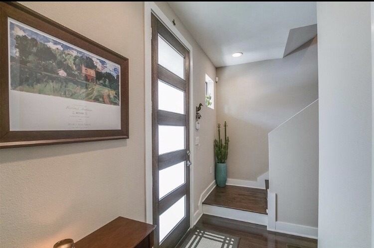 1703 Patterson Street, Unit B Houston, TX 77007 - Photo 24 of 26 a view of entryway