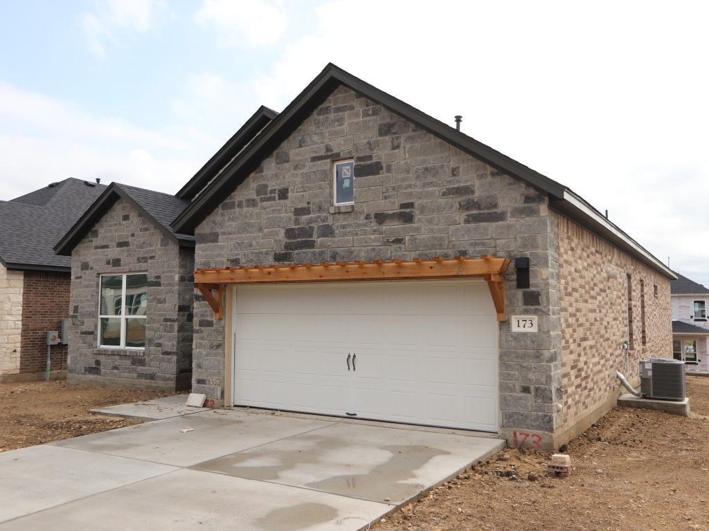 173 Bishop Wood Road Dripping Springs, TX 78620 - Photo 2 of 19