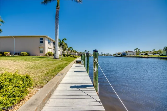 $214,900 | 4411 Country Club Boulevard, Unit A2, Cape Coral, FL 33904