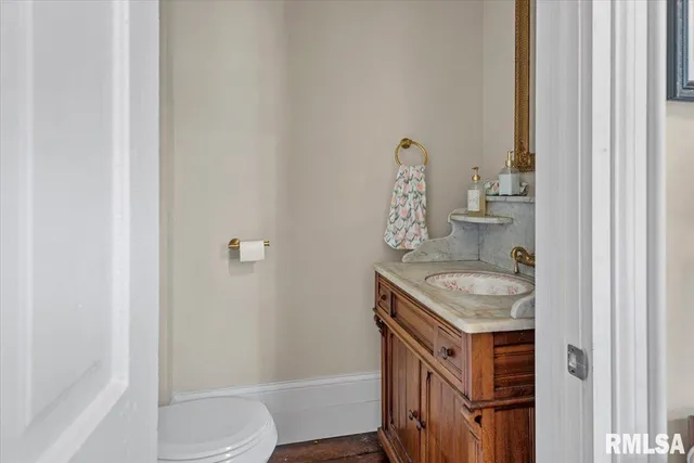 $275,000 | 506 South Diamond Street, Jacksonville, IL 62650