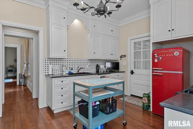 $275,000 | 506 South Diamond Street, Jacksonville, IL 62650