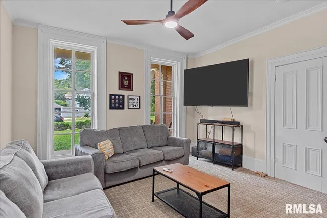 $275,000 | 506 South Diamond Street, Jacksonville, IL 62650