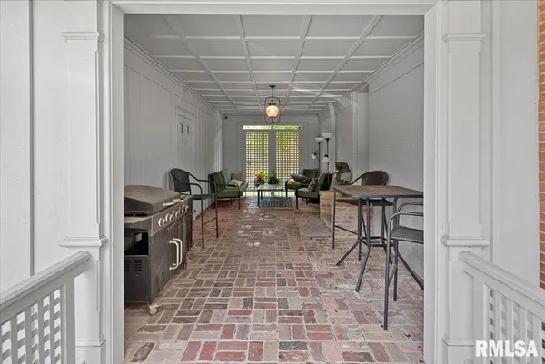 $257,000 | 506 South Diamond Street, Jacksonville, IL 62650