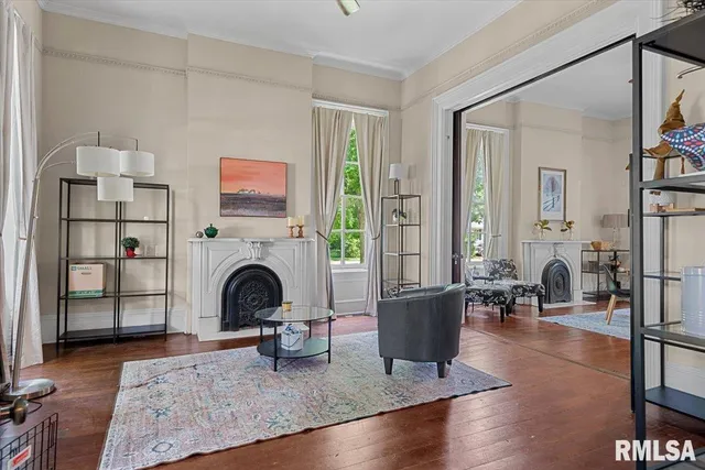 $275,000 | 506 South Diamond Street, Jacksonville, IL 62650