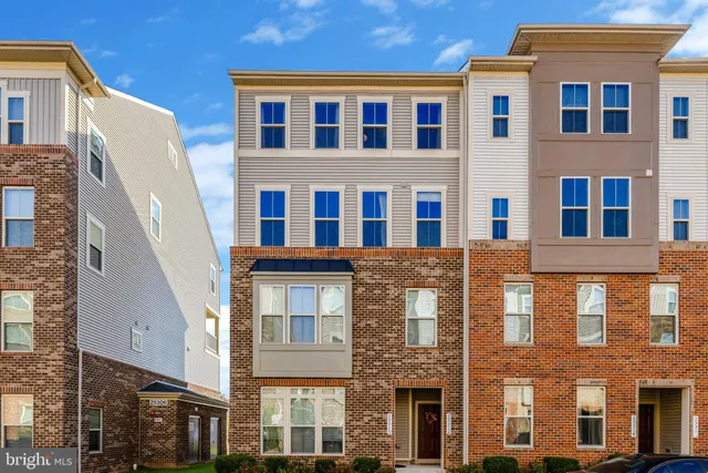 $558,500 | 25312 Trumpet Vine Terrace, Aldie, VA 20105