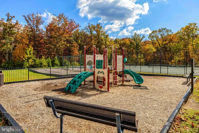 $558,500 | 25312 Trumpet Vine Terrace, Aldie, VA 20105