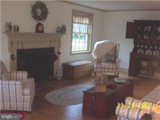 320 Thorpe Road Jenkintown, PA 19046 - Photo 2 of 6 Gallery Image 2
