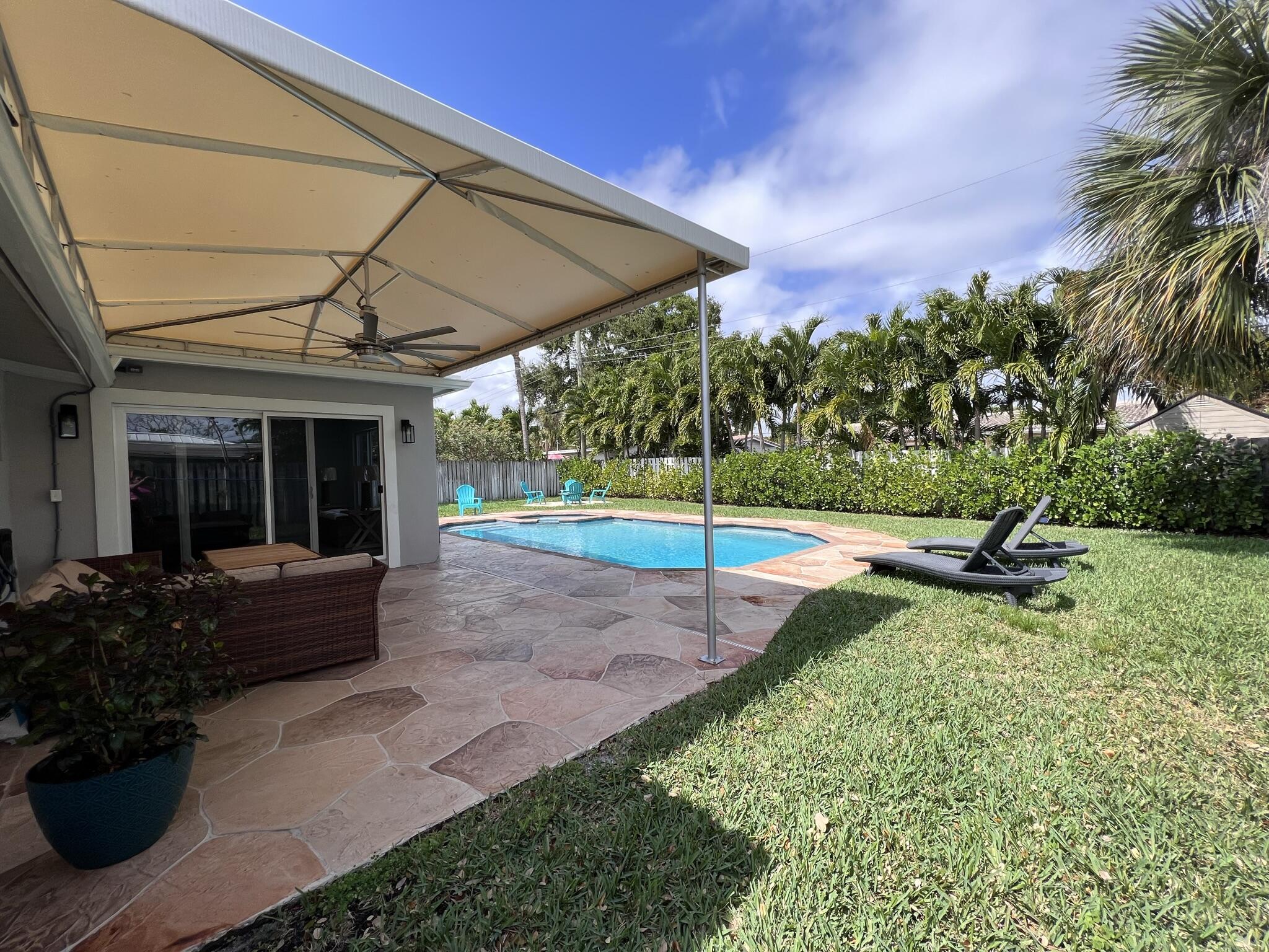 2011 Northeast 31st Street Lighthouse Point, FL 33064 - Photo 40 of 42 Covered Patio
