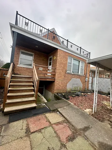 $469,900 | 7000 West Henderson Street, Chicago, IL 60634