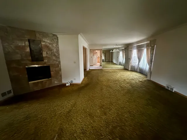 $469,900 | 7000 West Henderson Street, Chicago, IL 60634