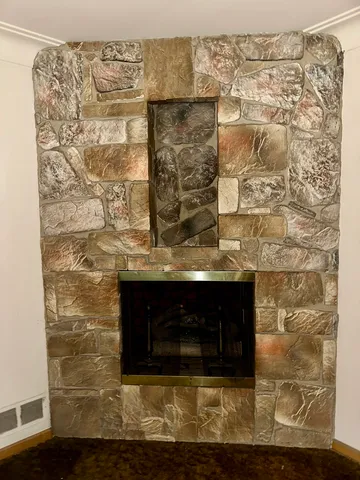 $469,900 | 7000 West Henderson Street, Chicago, IL 60634