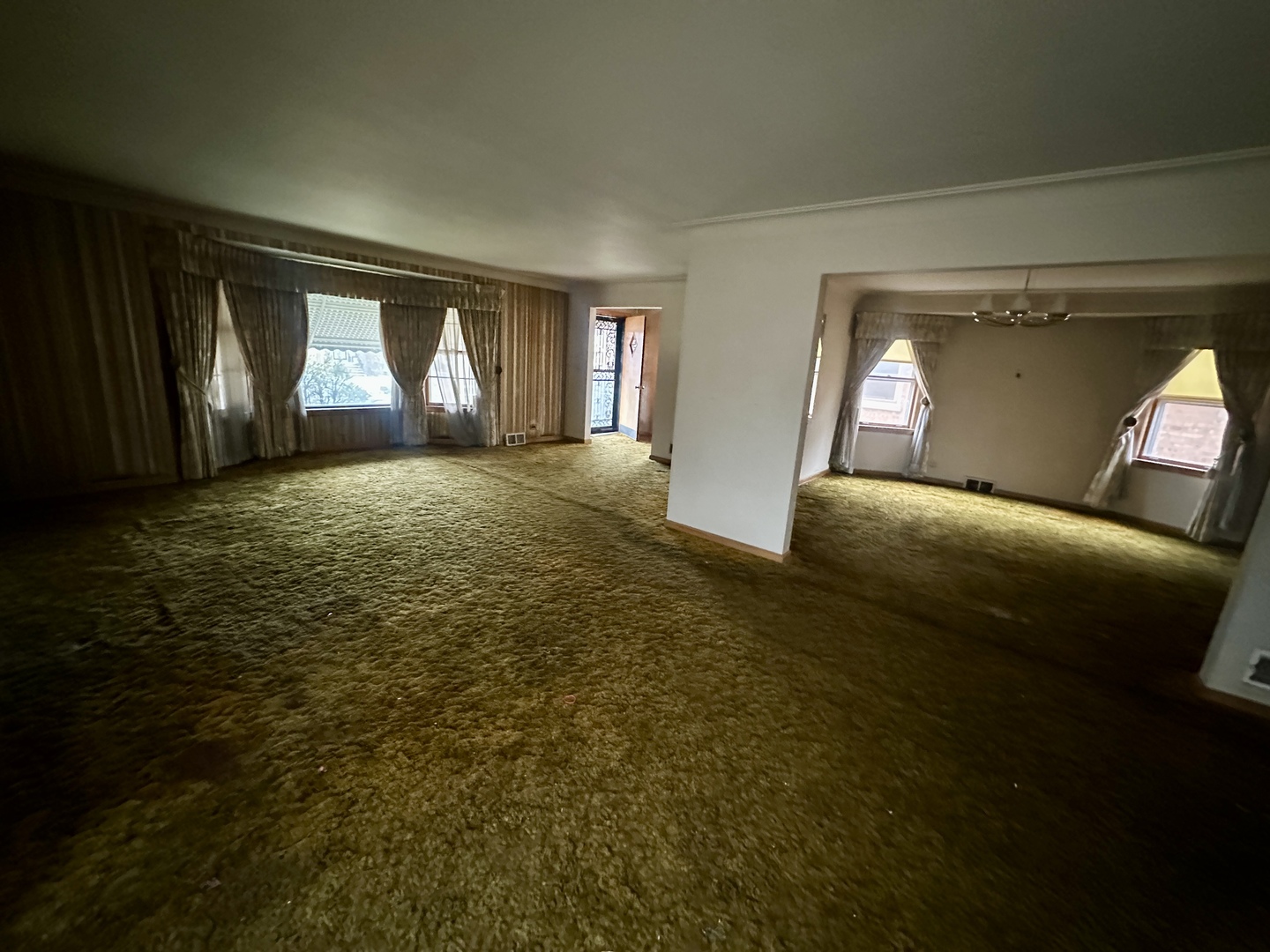 7000 West Henderson Street Chicago, IL 60634 - Photo 7 of 30 a view of room with window and hardwood floor