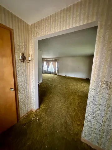 $469,900 | 7000 West Henderson Street, Chicago, IL 60634