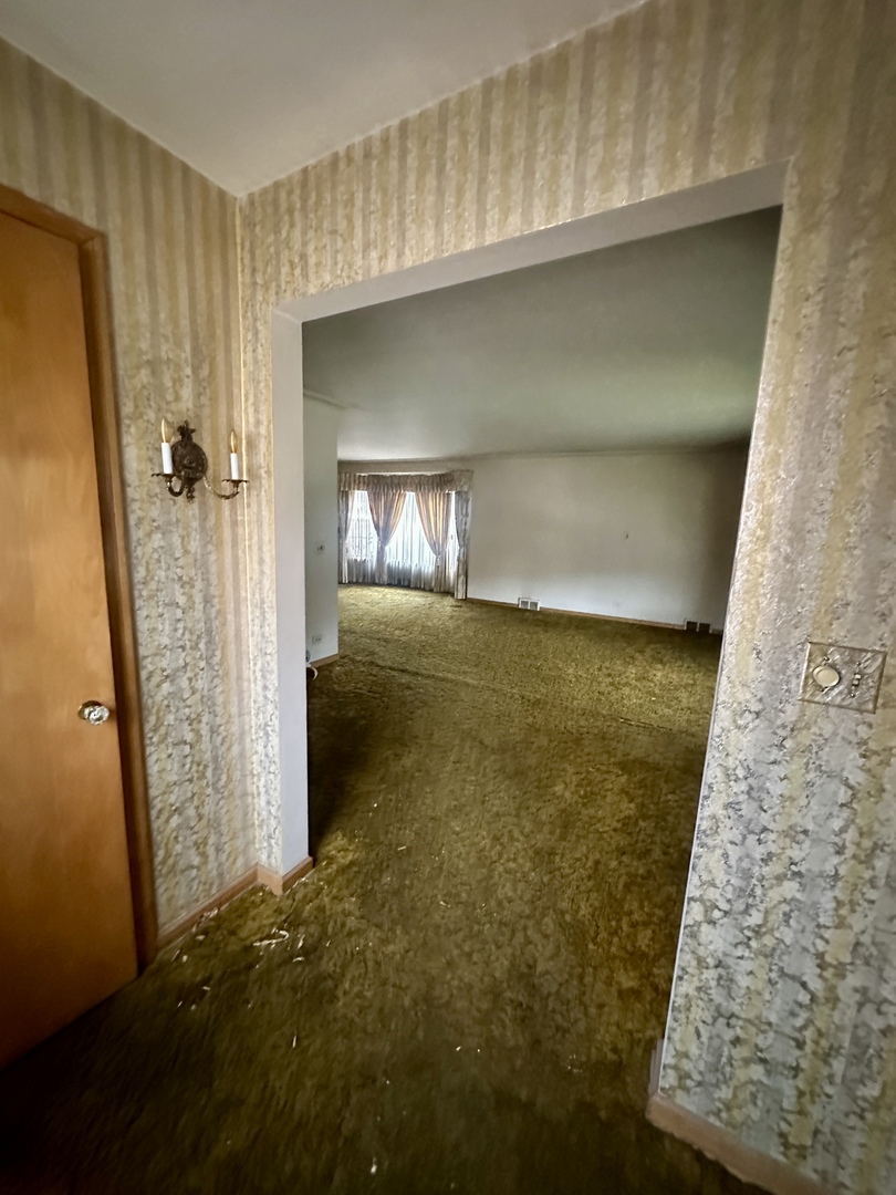 7000 West Henderson Street Chicago, IL 60634 - Photo 9 of 30